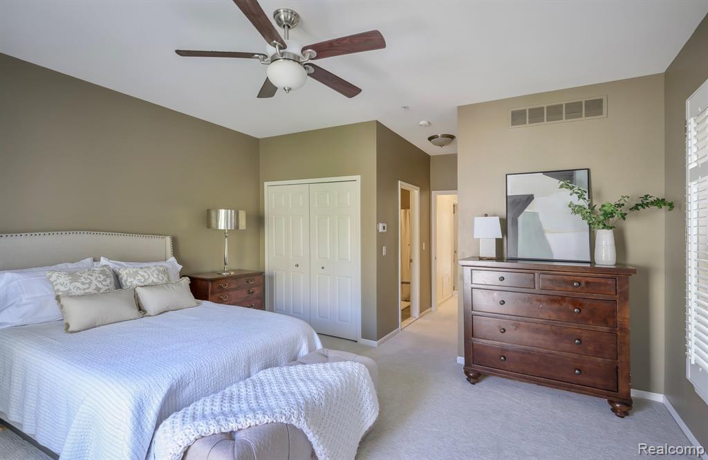 529 Graten Street Property Photo 10