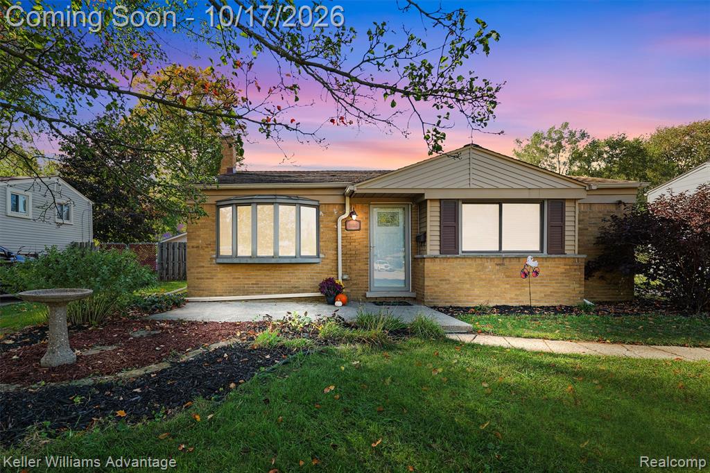 19861 Maplewood Street Property Photo 1
