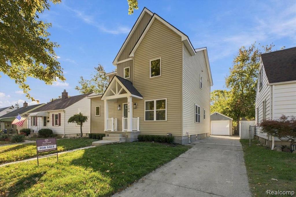 2204 Mahan Street Property Photo 2