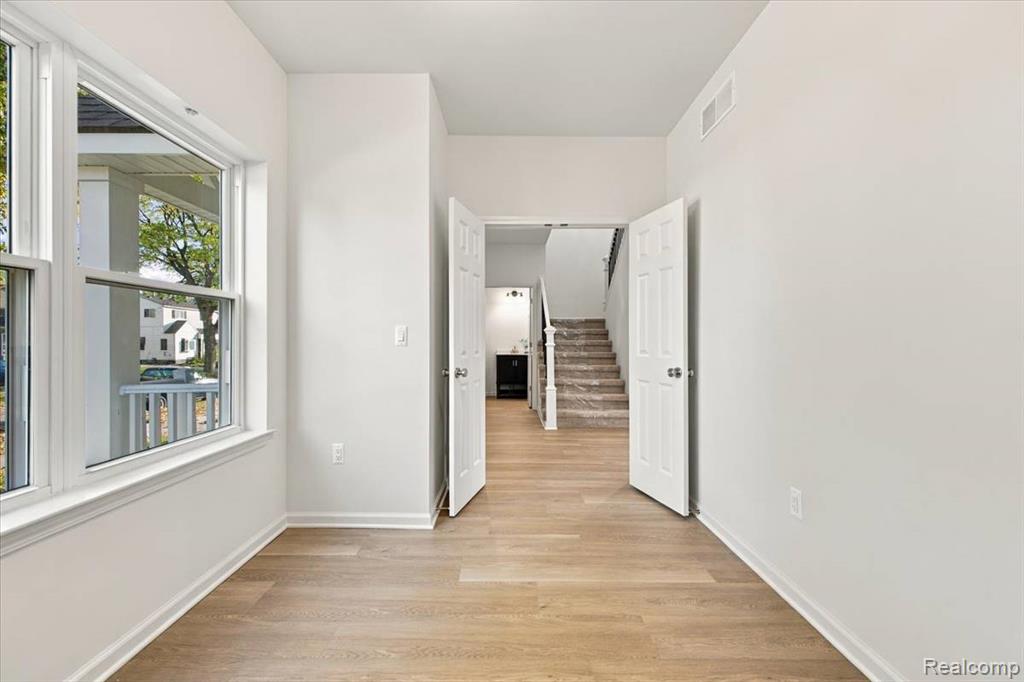 2204 Mahan Street Property Photo 19