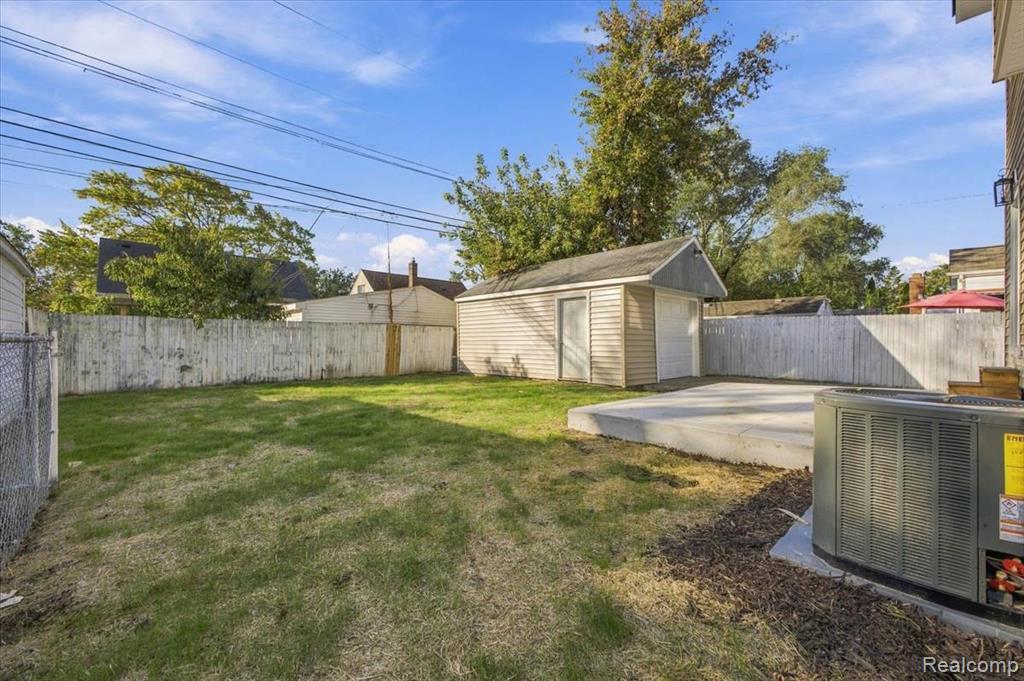 2204 Mahan Street Property Photo 37