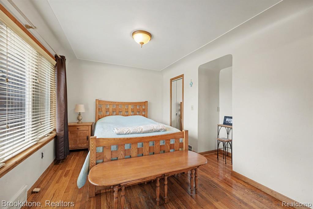 2416 Cromie Drive Property Photo 11