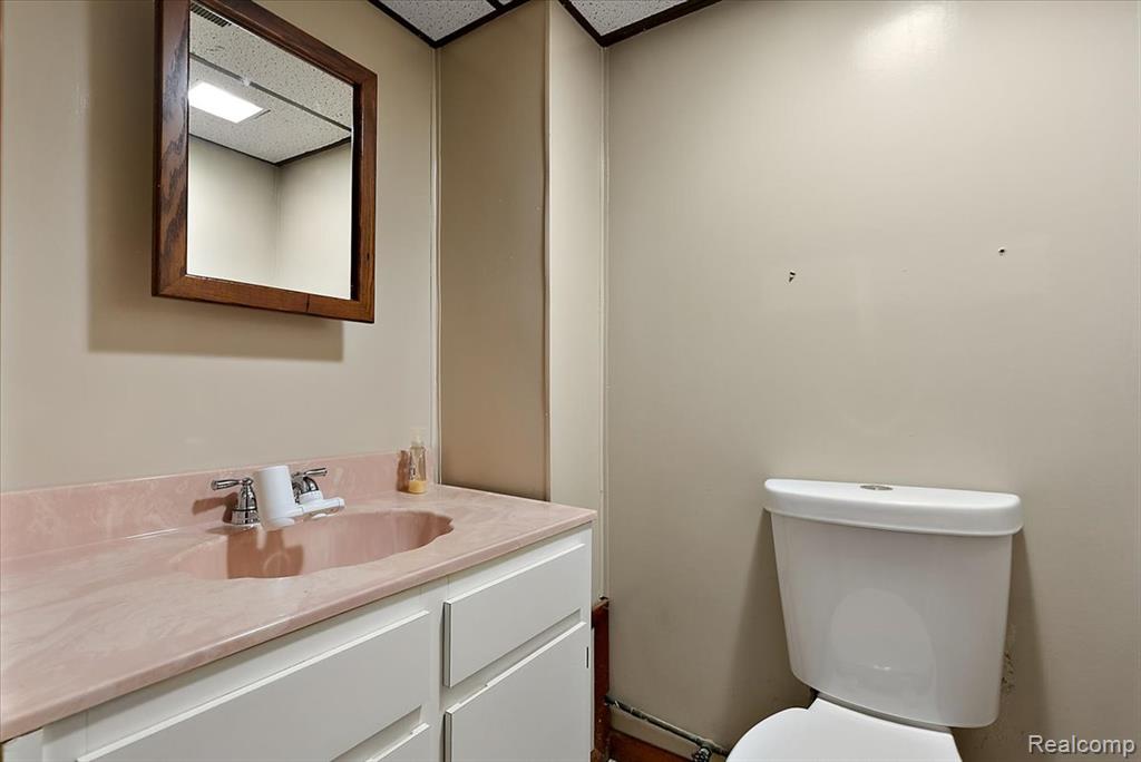 48969 Callens Road Property Photo 23