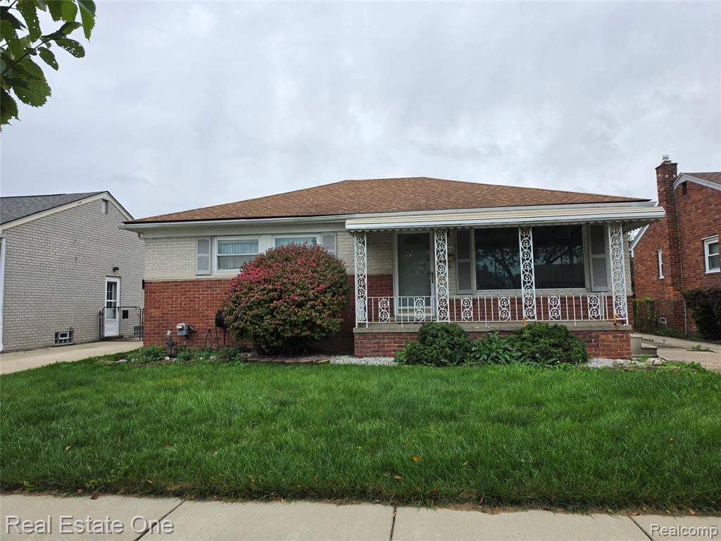 24555 Johnston Avenue Property Photo 1