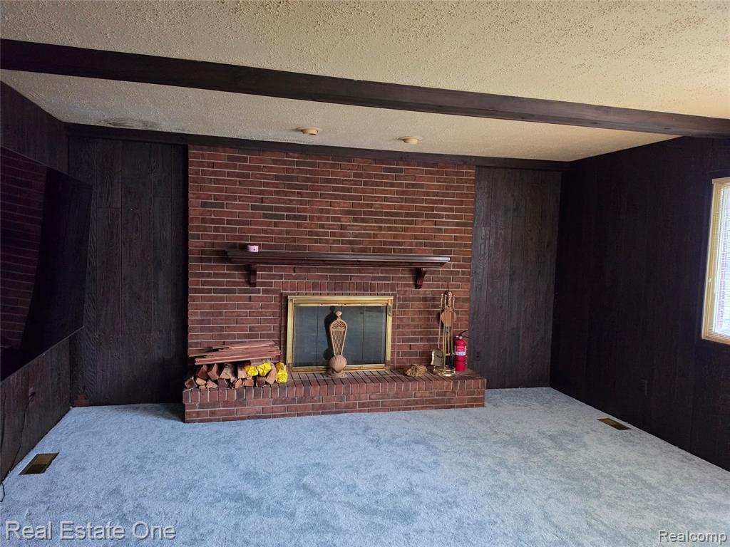 24555 Johnston Avenue Property Photo 8