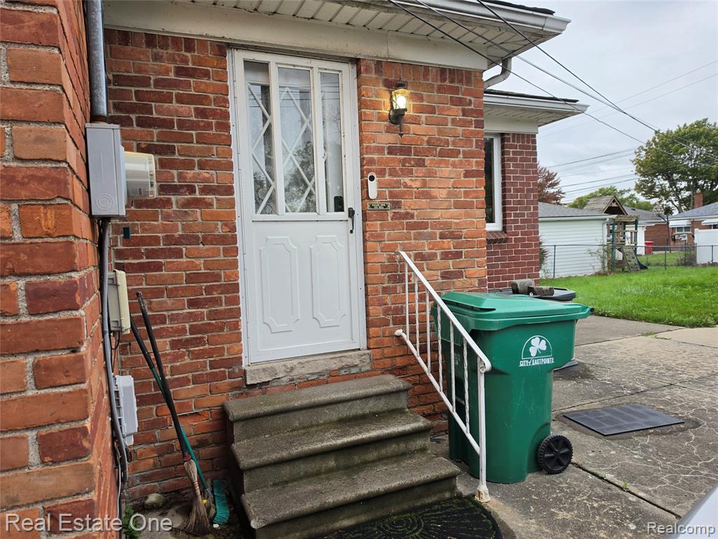 24555 Johnston Avenue Property Photo 25