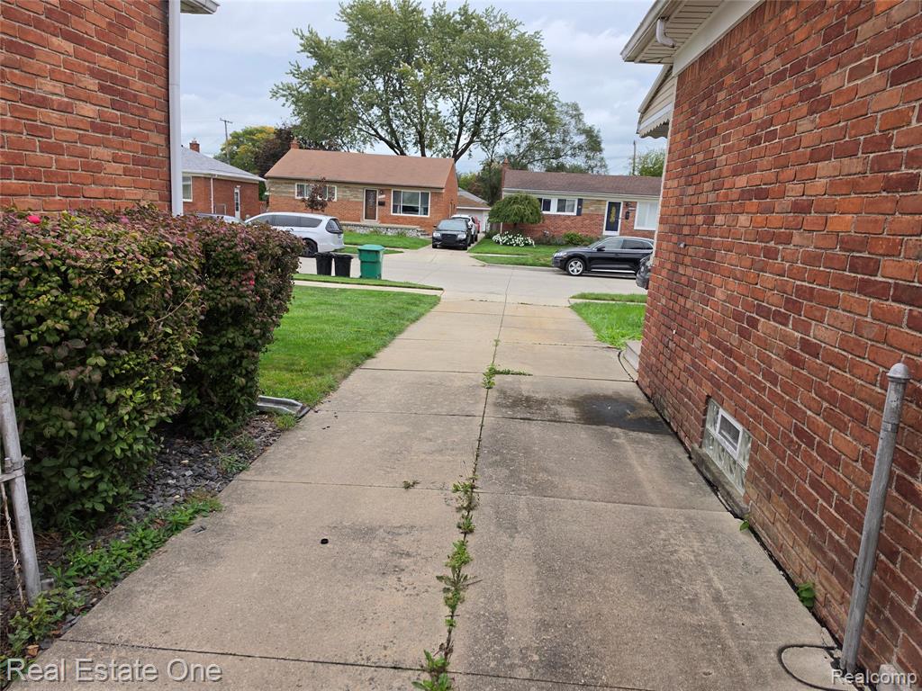 24555 Johnston Avenue Property Photo 29