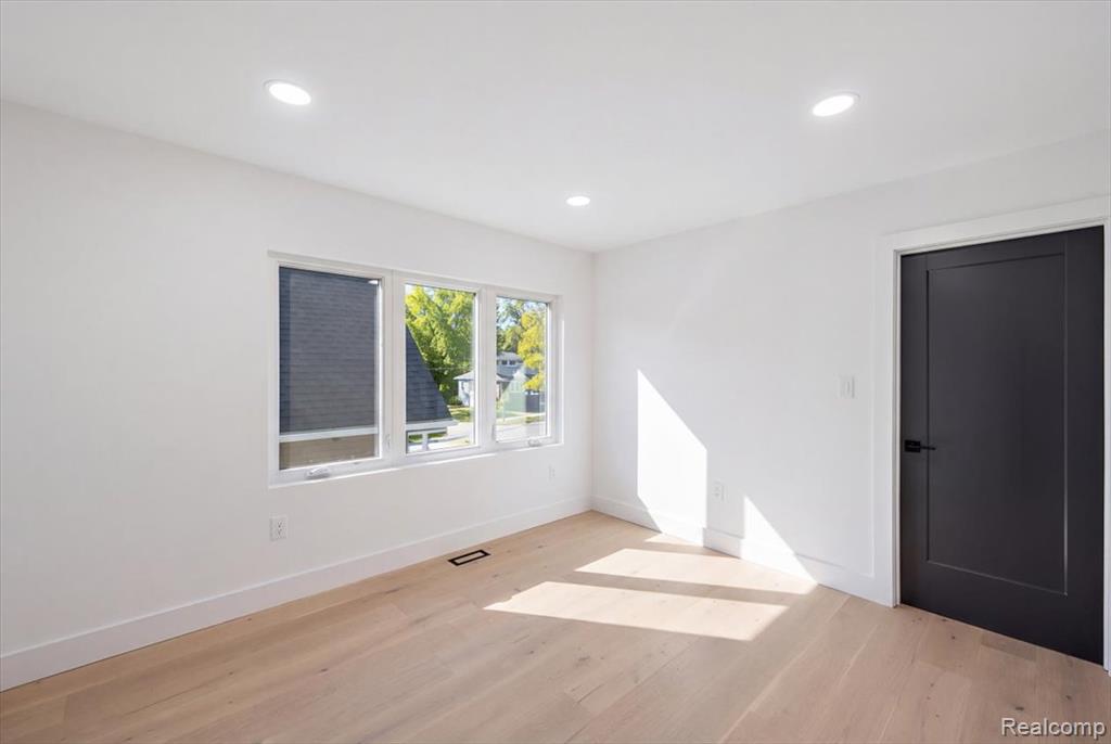 205 Pine Street Property Photo 44
