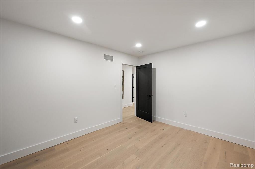 205 Pine Street Property Photo 45