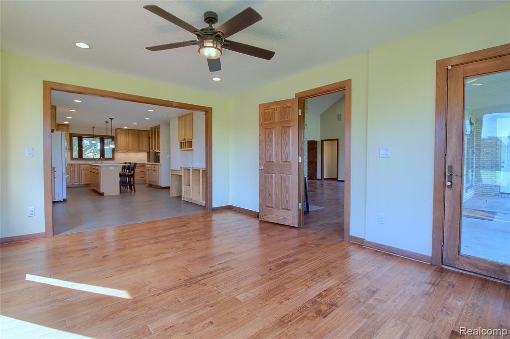 4305 Pointe Aux Peaux Property Photo 81