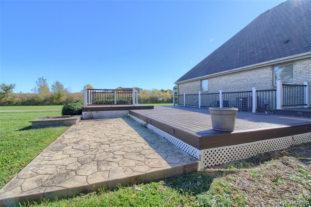 4305 Pointe Aux Peaux Property Photo 92