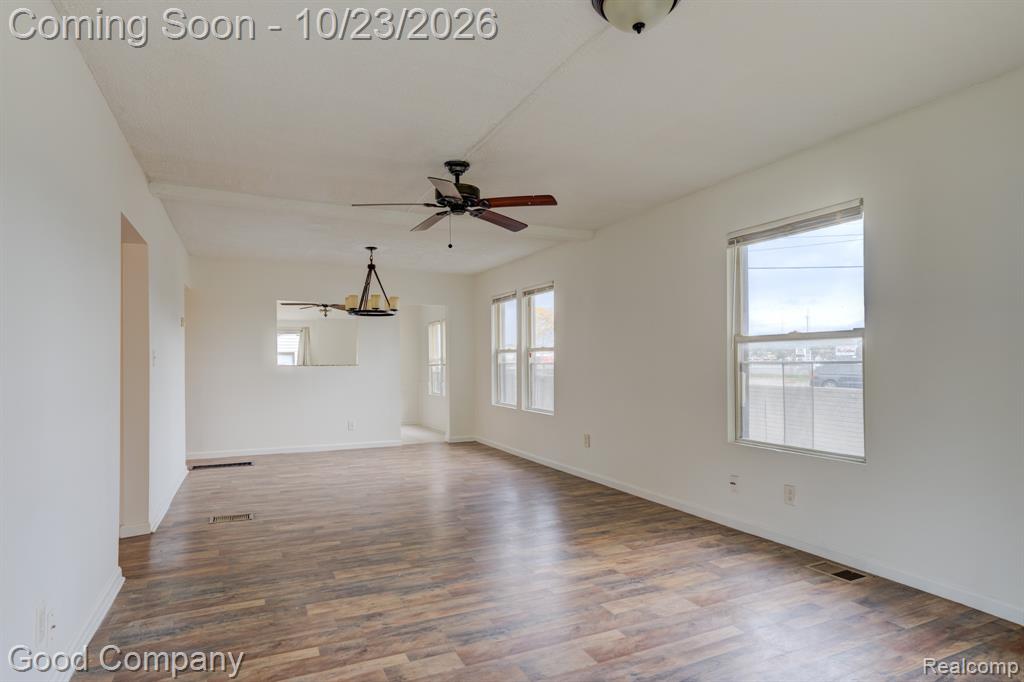256 W Goulson Avenue Property Photo 3
