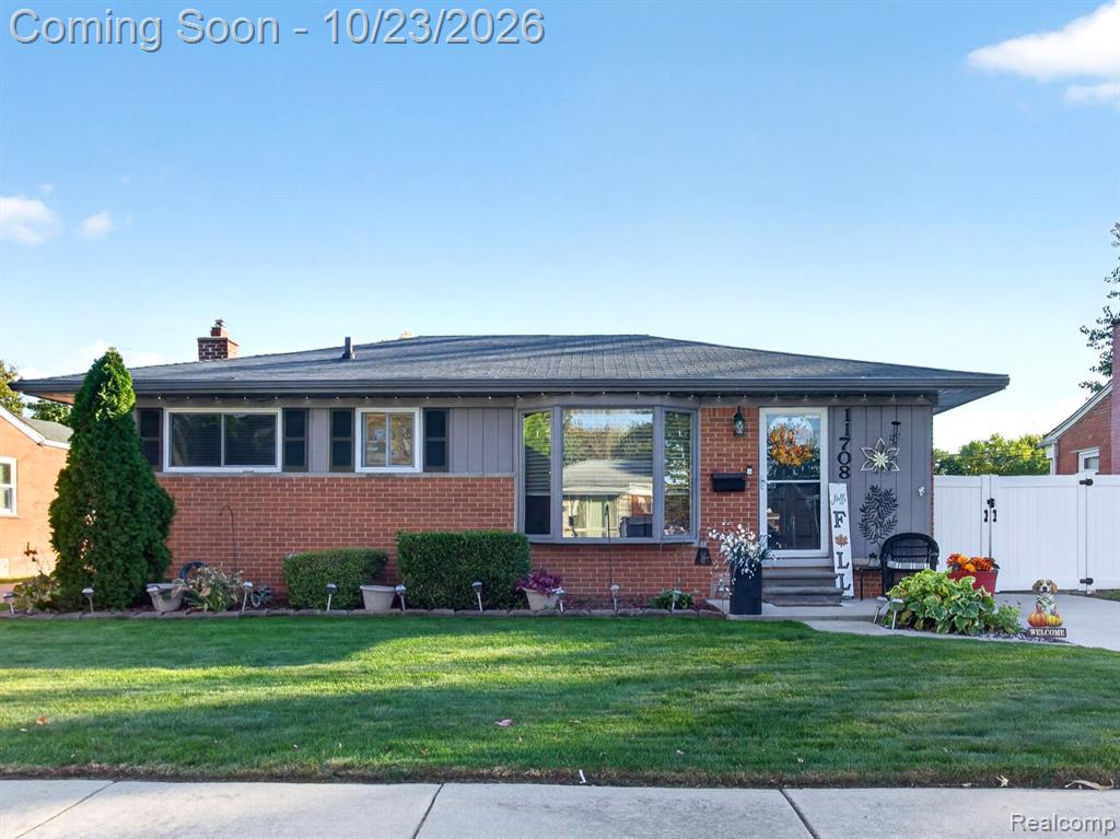 11708 Hovey Street Property Photo 1
