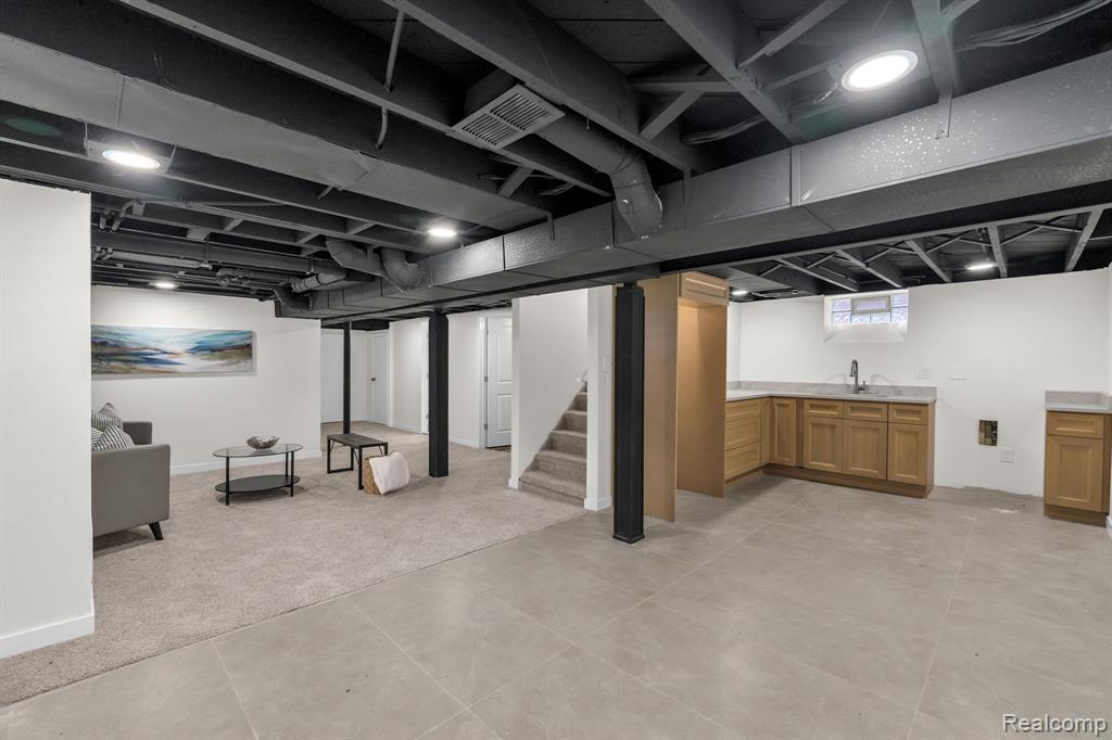 211 Drexel Street Property Photo 25