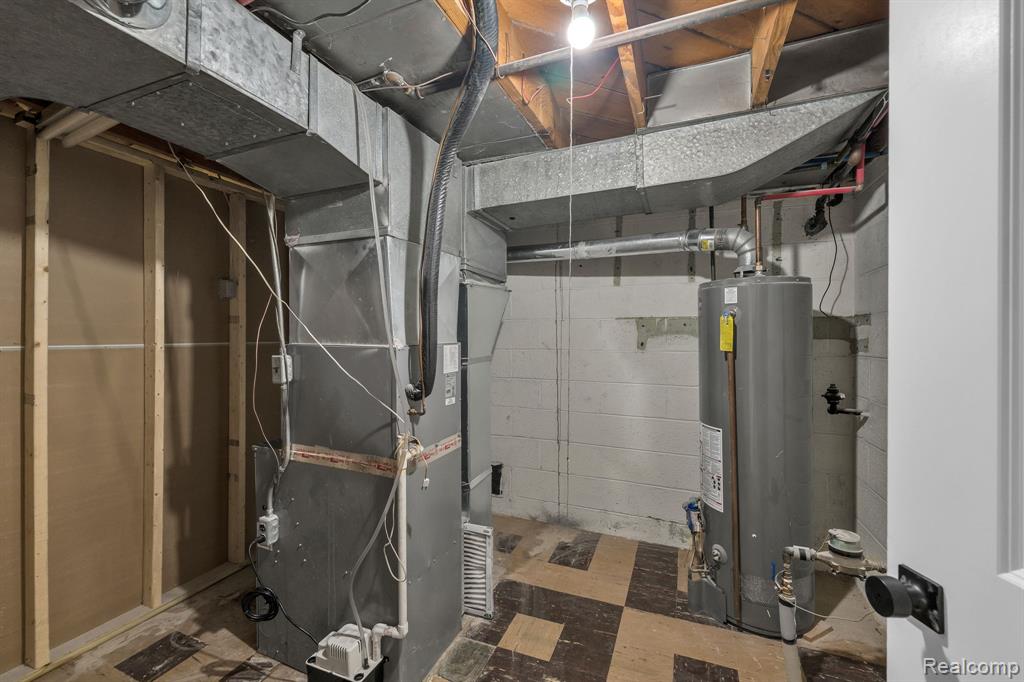 211 Drexel Street Property Photo 32
