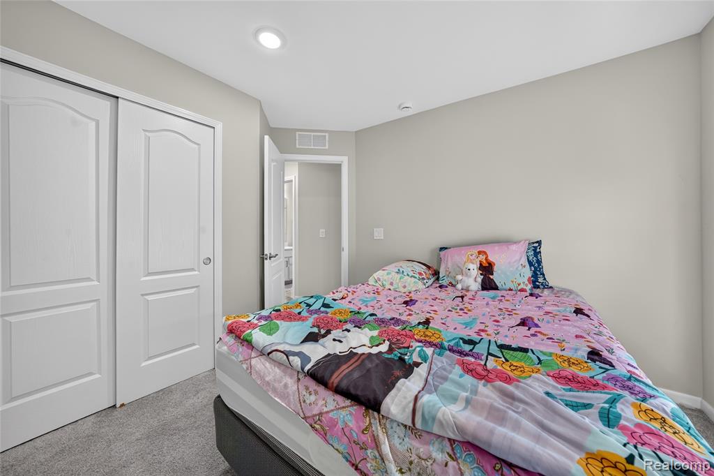 42975 Atwood Avenue Avenue Property Photo 32