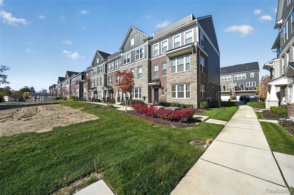 42975 Atwood Avenue Avenue Property Photo 33