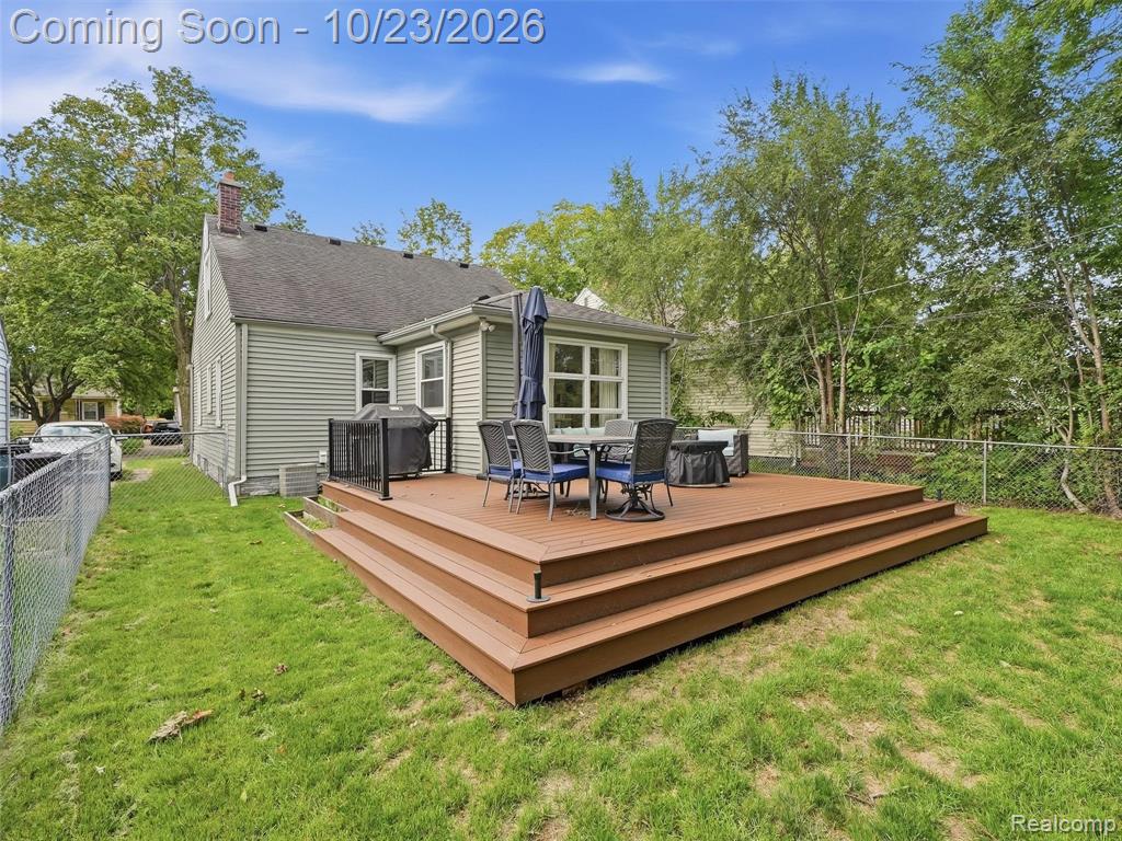 128 Highland Avenue Property Photo 45
