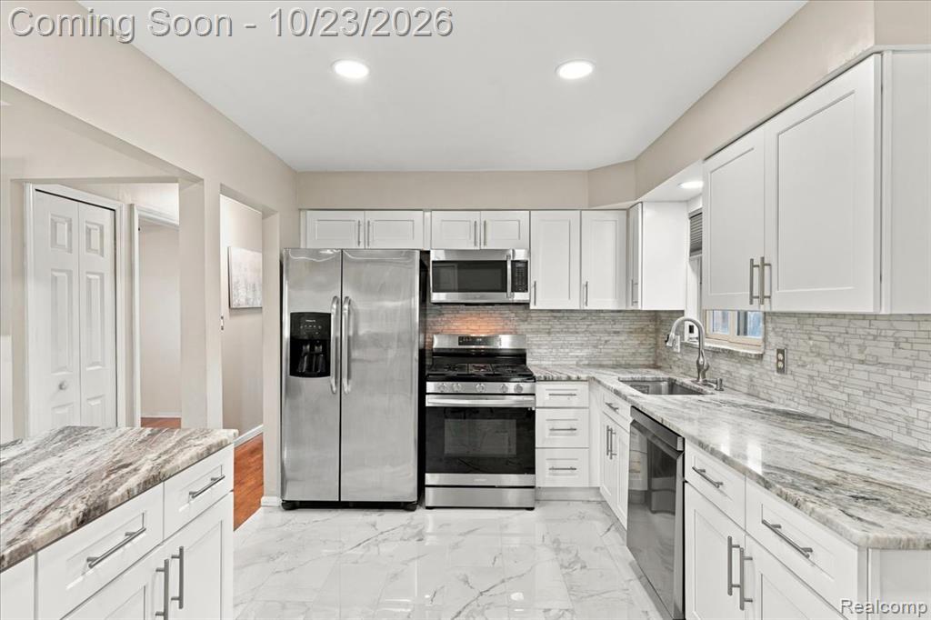 4906 Fairmont Court Property Photo 11