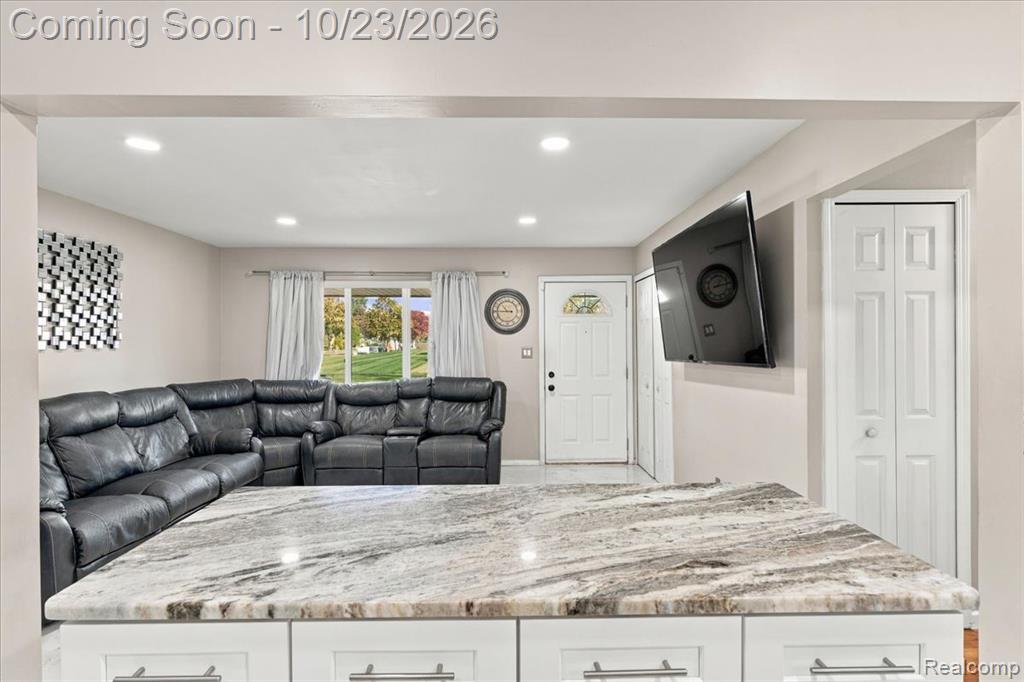 4906 Fairmont Court Property Photo 14