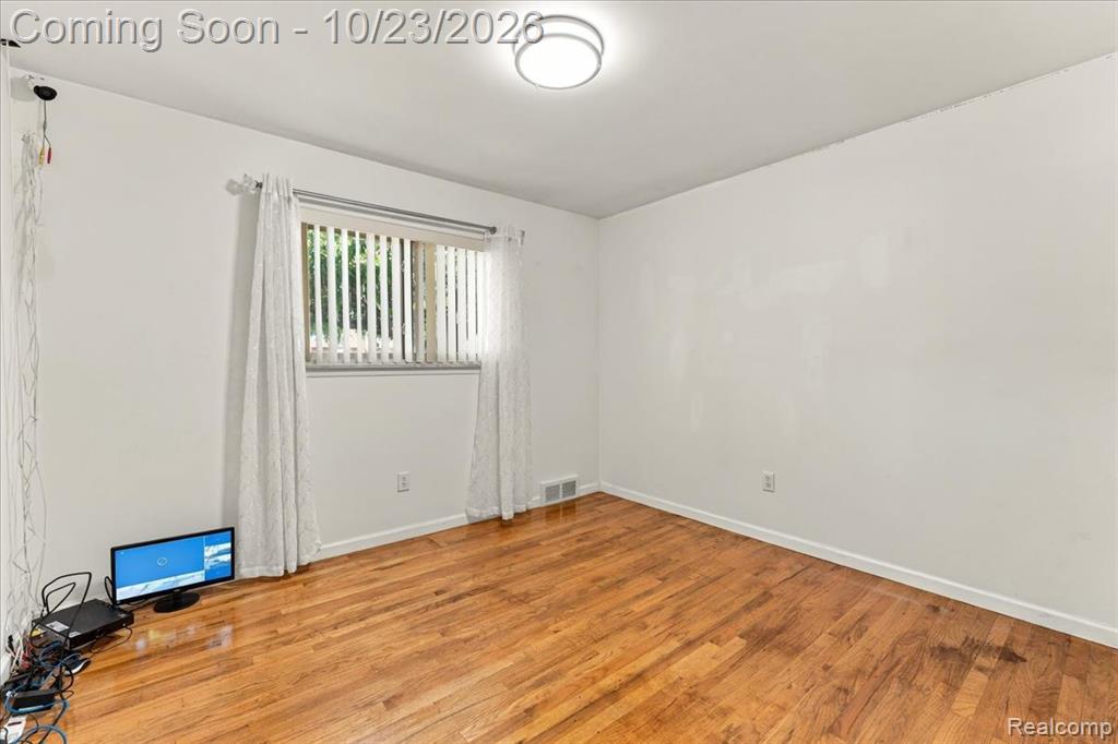 4906 Fairmont Court Property Photo 18