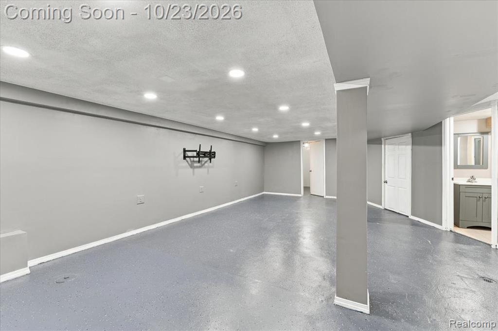 4906 Fairmont Court Property Photo 23