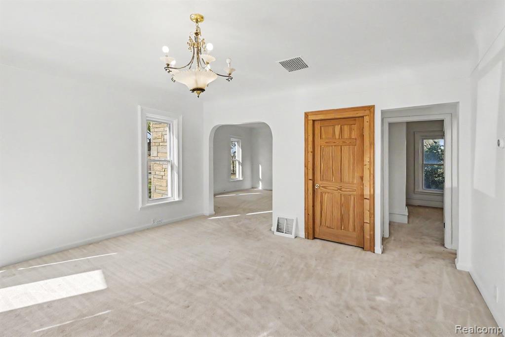 6136 Ormond Road Property Photo 7