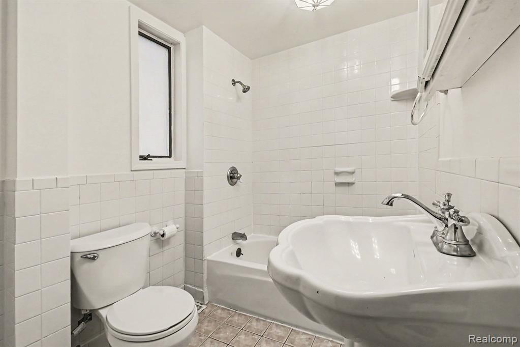6136 Ormond Road Property Photo 20