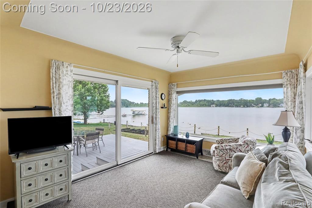 98 Edgelake Drive Property Photo 12