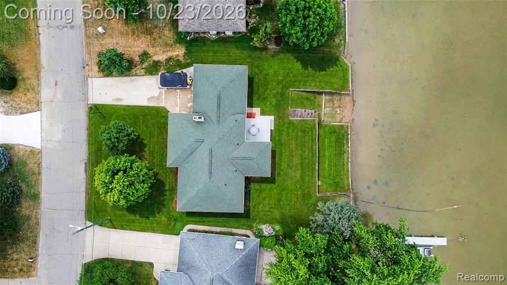 98 Edgelake Drive Property Photo 28