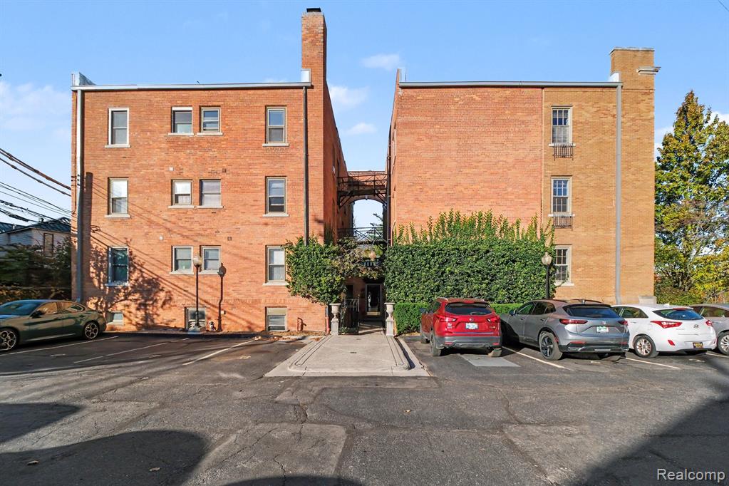 327 Southfield Road Property Photo 16