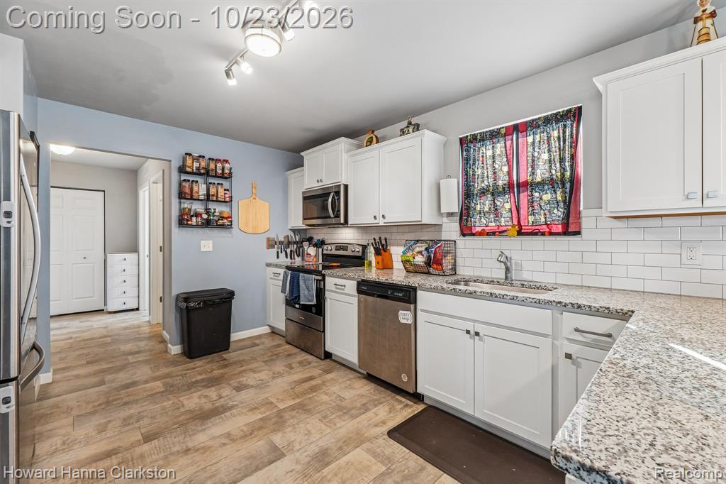 2885 Berkshire Street Property Photo 9