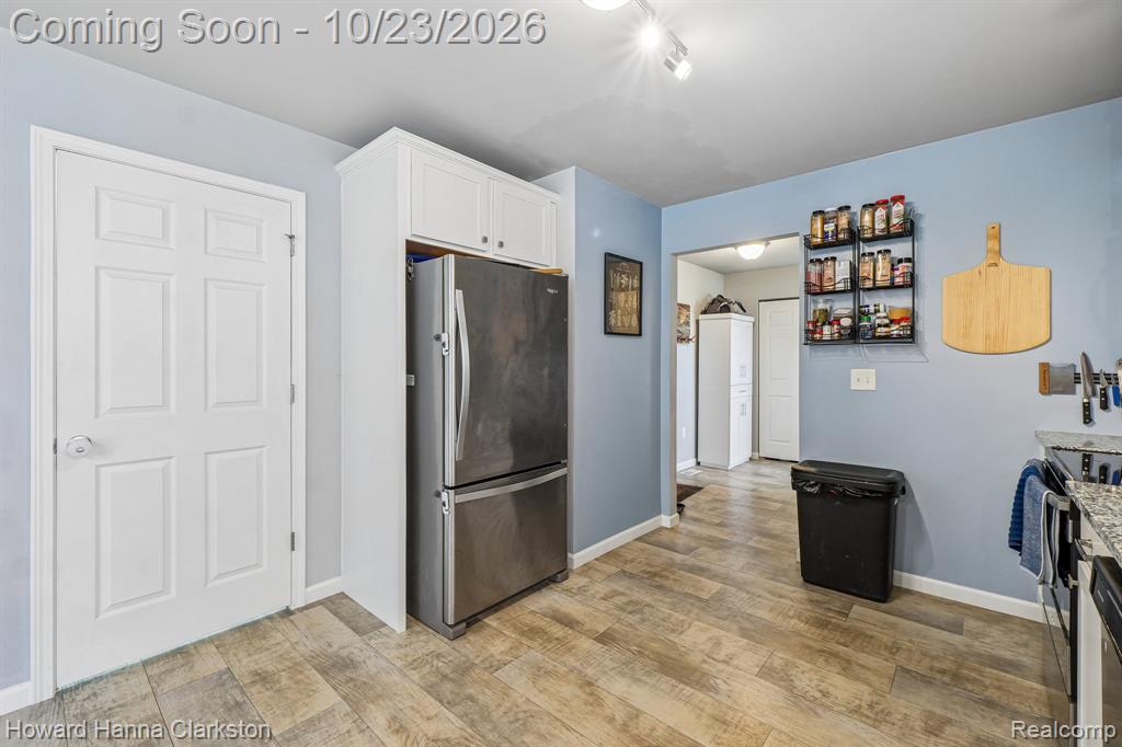 2885 Berkshire Street Property Photo 11