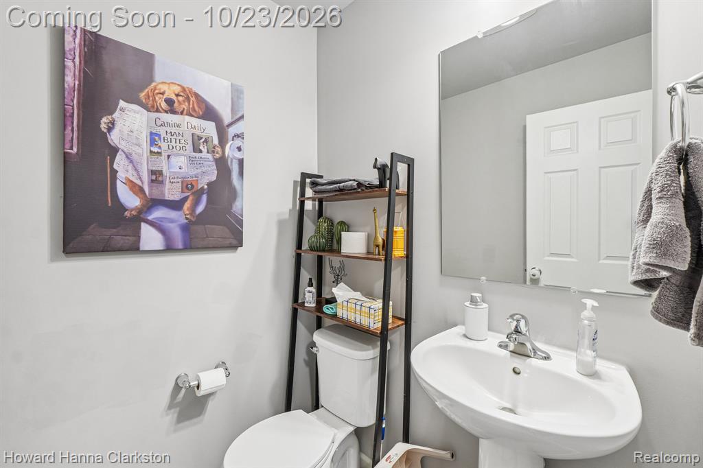 2885 Berkshire Street Property Photo 12