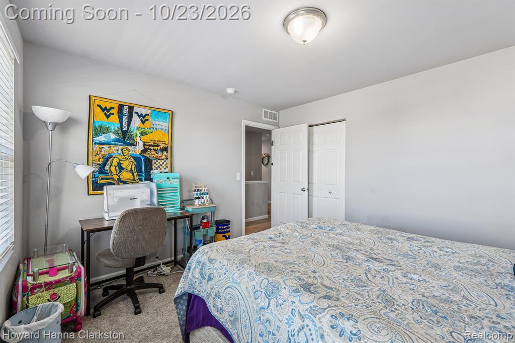 2885 Berkshire Street Property Photo 16