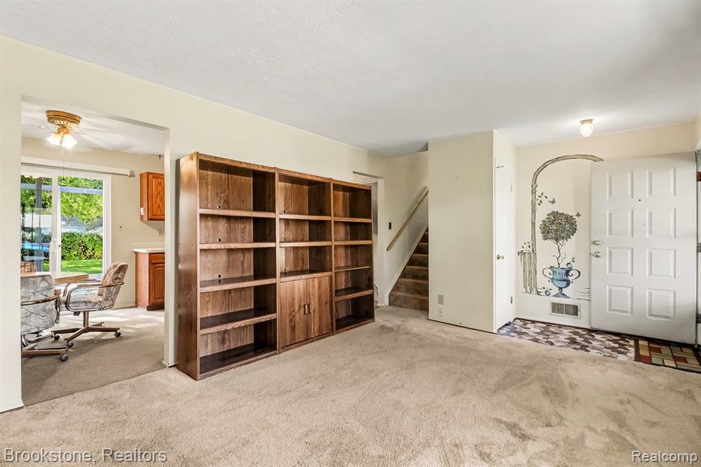 11884 Wheaton Drive Property Photo 4