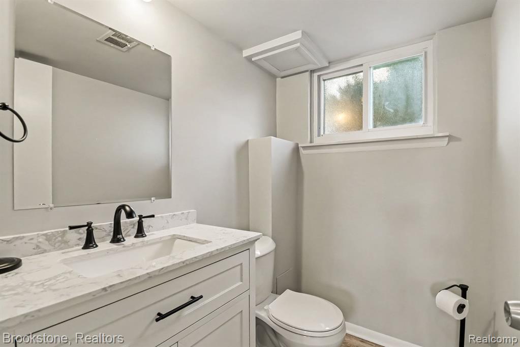 11884 Wheaton Drive Property Photo 15