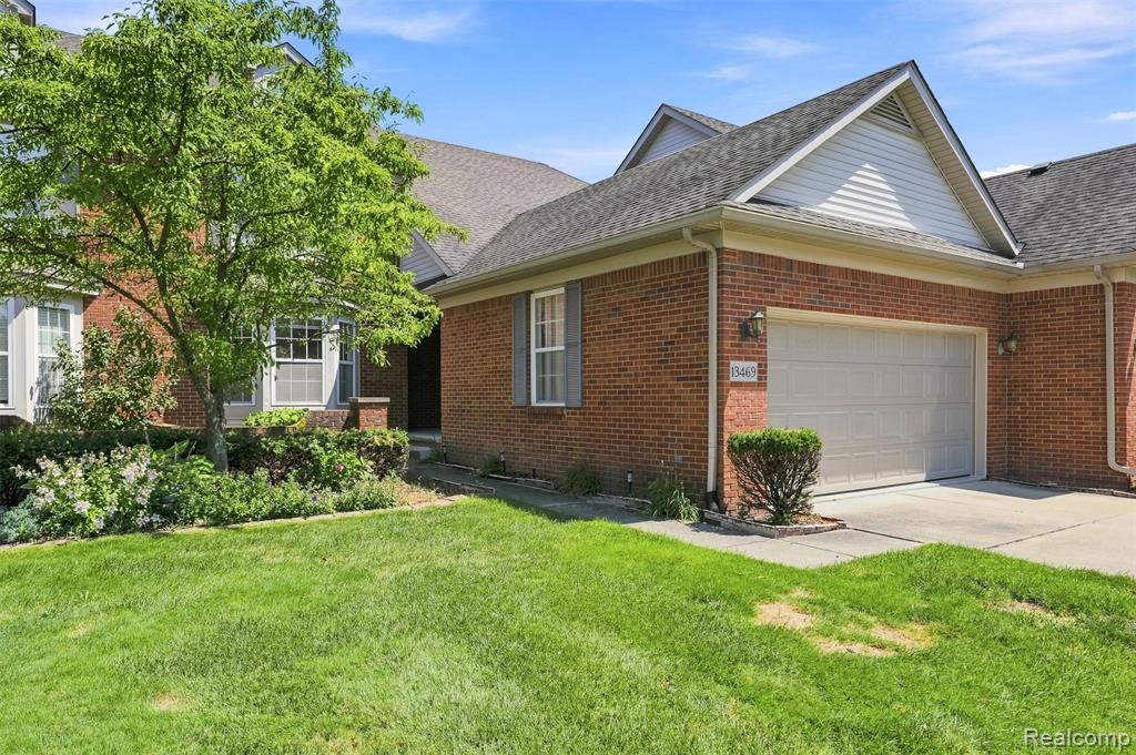 13469 Shire Lane Property Photo 1