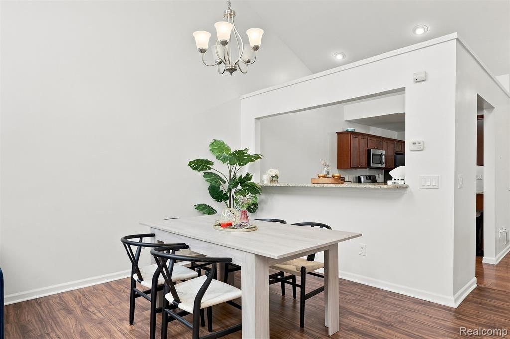 13469 Shire Lane Property Photo 10