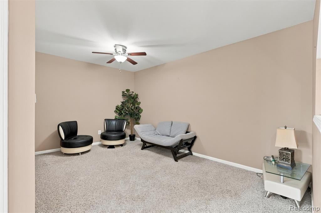 13469 Shire Lane Property Photo 27