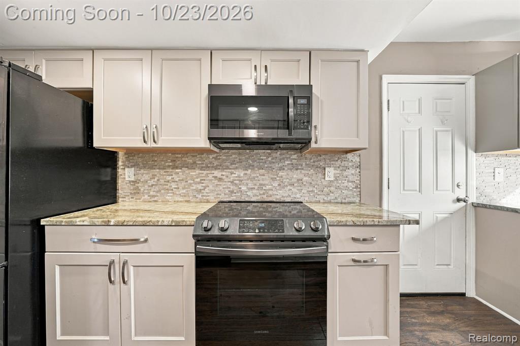 74 Longford Drive Property Photo 11