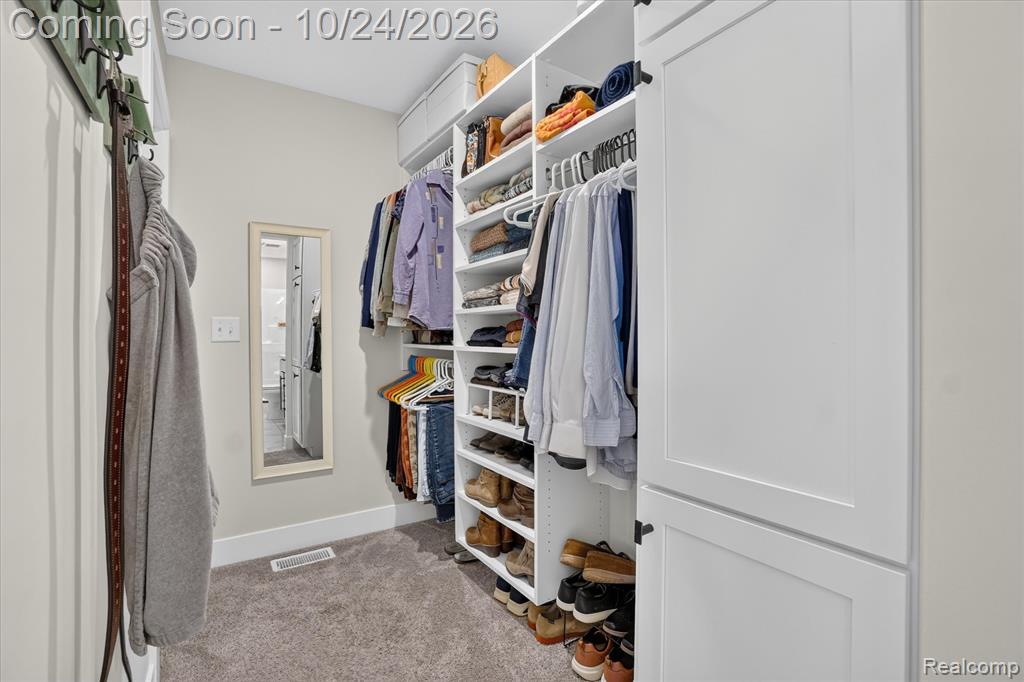 1534 N Village Circle Property Photo 26