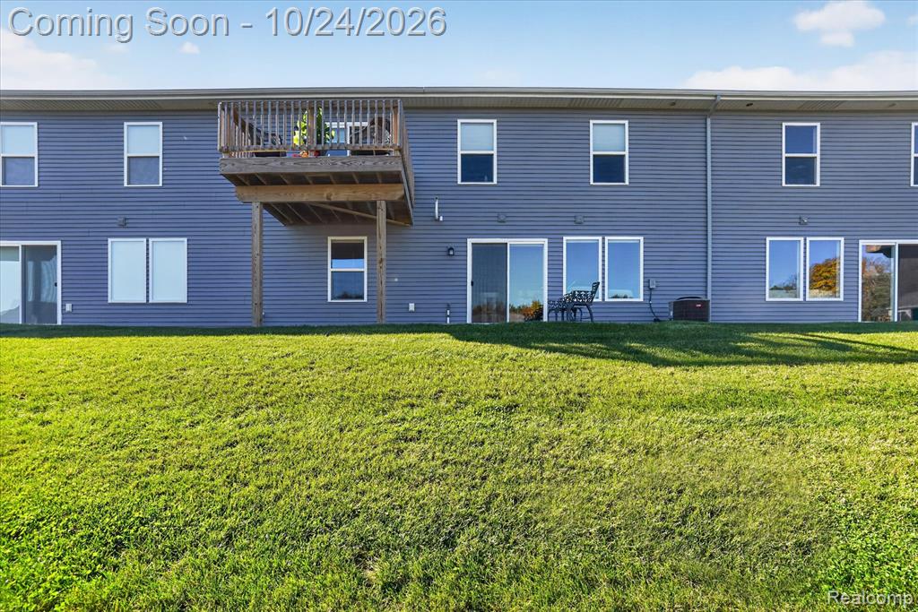 1534 N Village Circle Property Photo 42