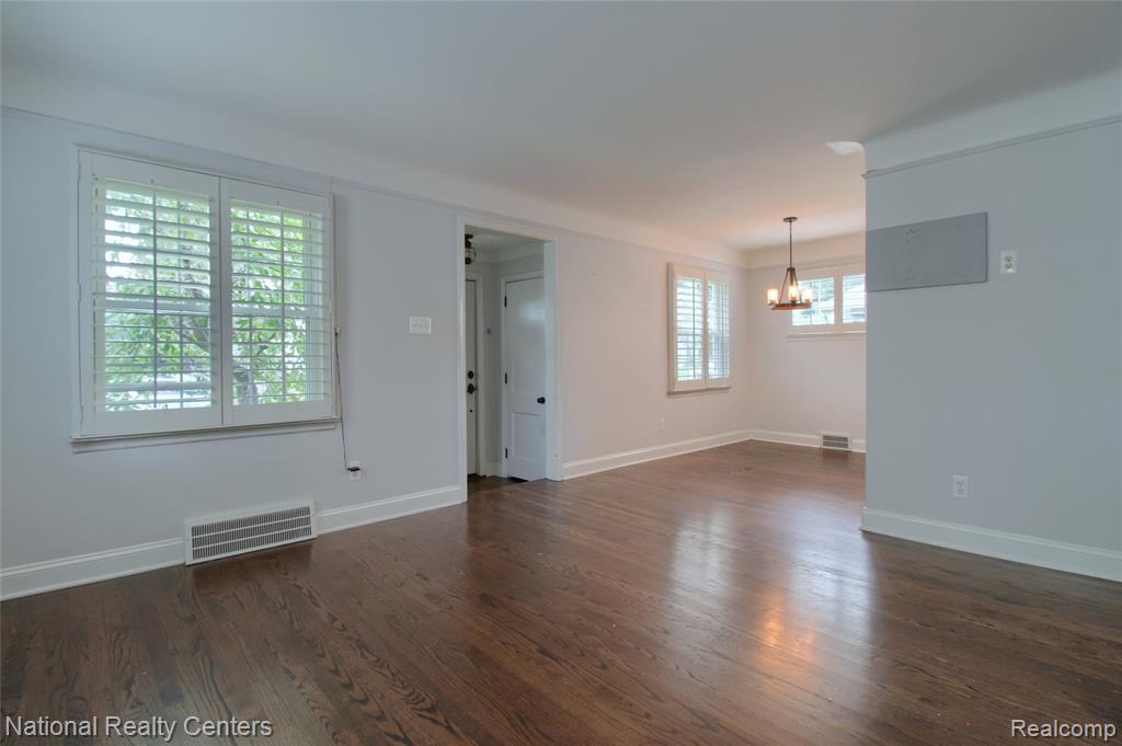 2463 Cummings Avenue Property Photo 13