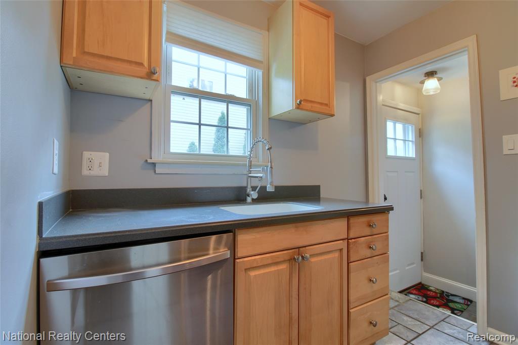 2463 Cummings Avenue Property Photo 17