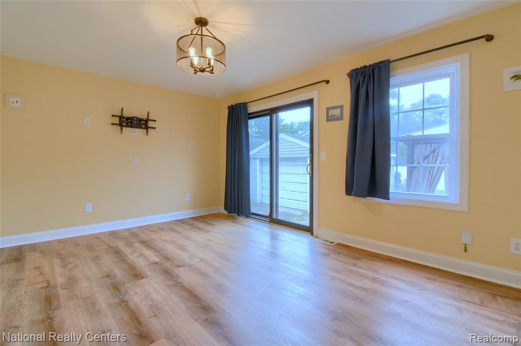2463 Cummings Avenue Property Photo 20