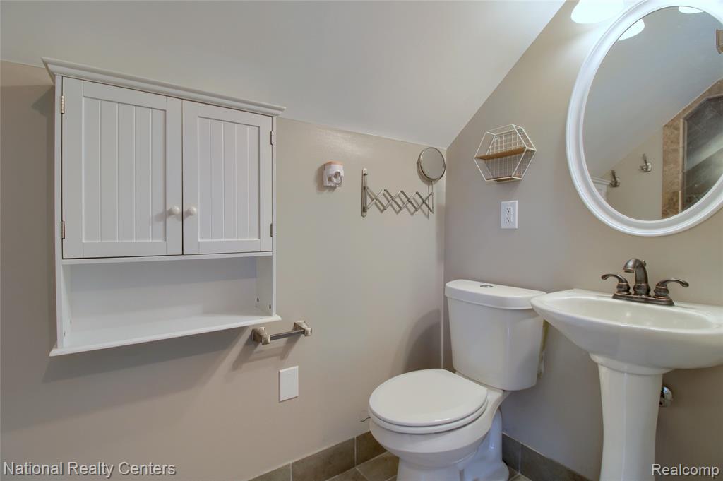 2463 Cummings Avenue Property Photo 29