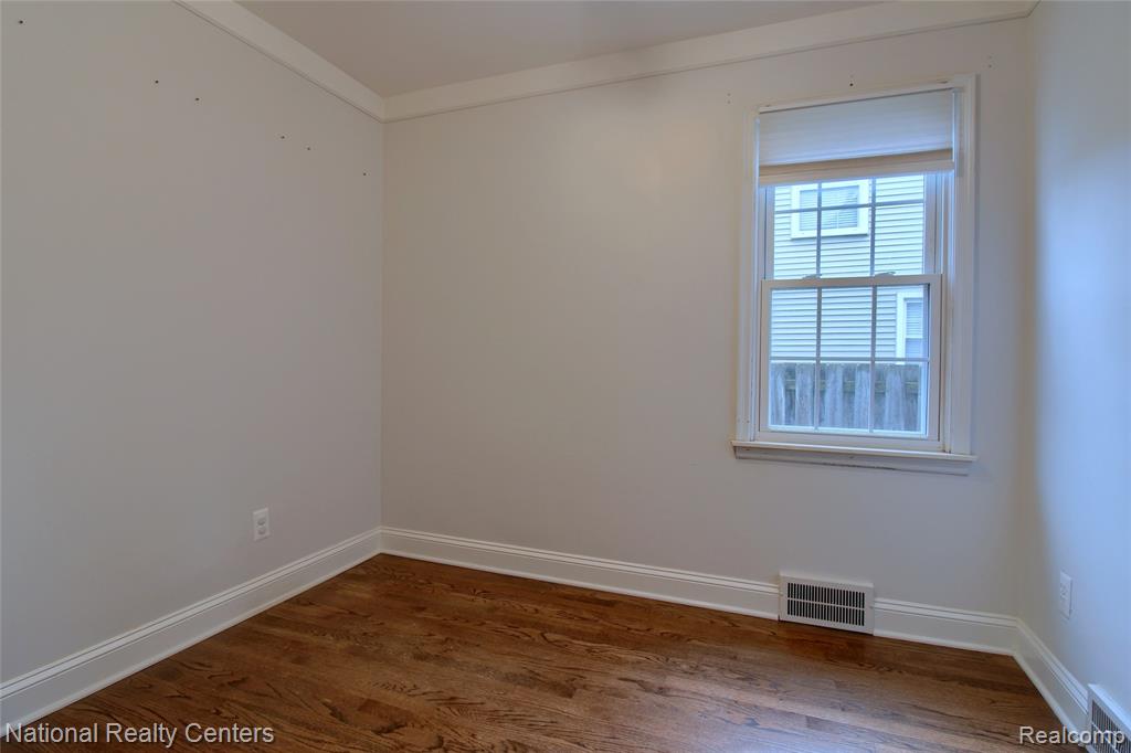 2463 Cummings Avenue Property Photo 33