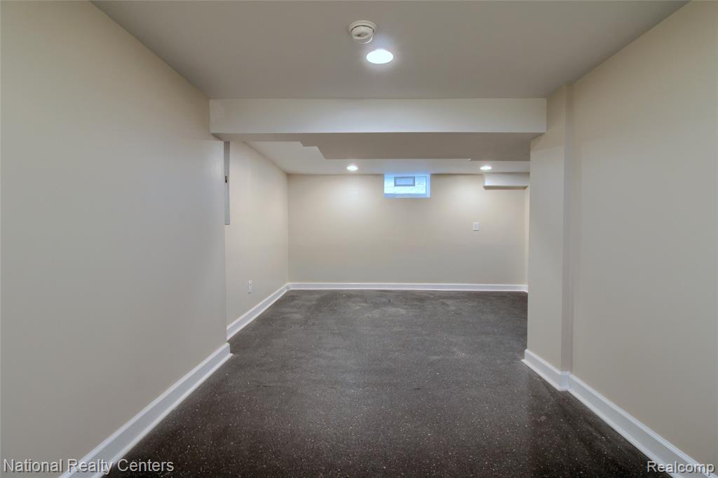 2463 Cummings Avenue Property Photo 41