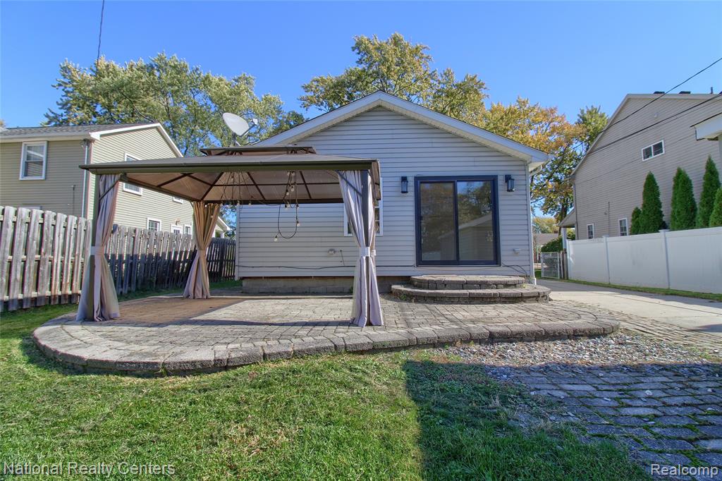 2463 Cummings Avenue Property Photo 47